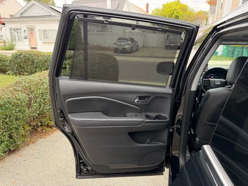 Used 2020 Honda Pilot Touring image 29