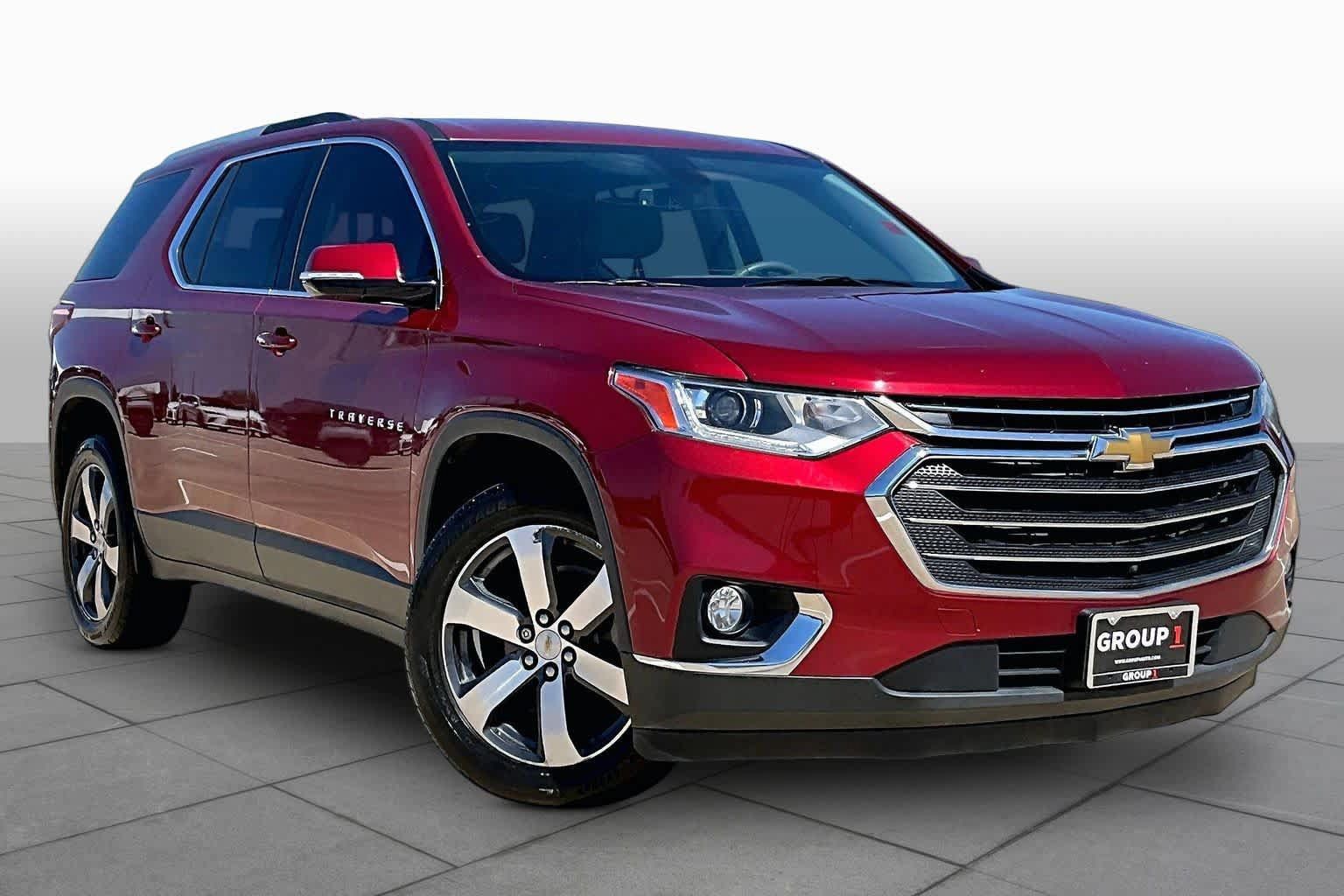 Used 2018 Chevrolet Traverse LT w/ LPO, Floor Liner Package FWD image 3