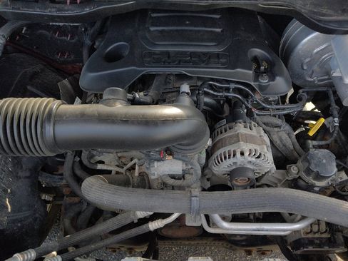 Used 2019 RAM 1500 Big Horn AWD/4WD image 30