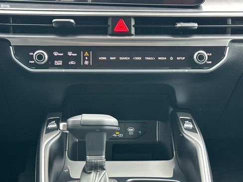 New 2026 Kia Sorento S w/ S Panoramic Sunroof Package image 21