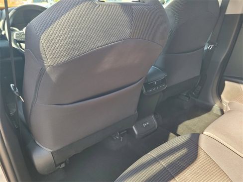 Used 2023 Toyota Highlander LE image 14