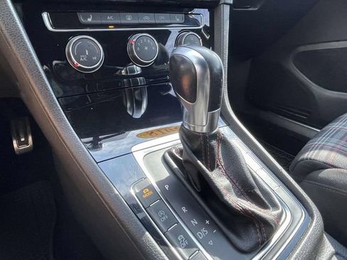 Used 2018 Volkswagen GTI S FWD image 34