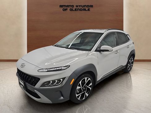 Certified 2022 Hyundai Kona Limited AWD/4WD image 2