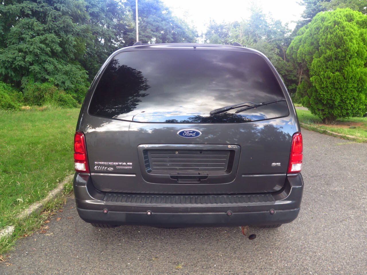 Used 2007 Ford Freestar SE FWD image 16