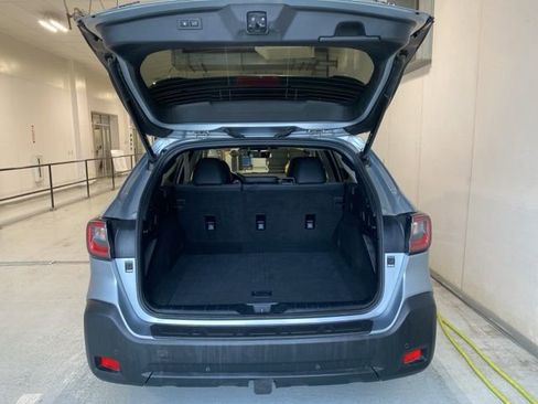 Used 2023 Subaru Outback Onyx Edition image 7