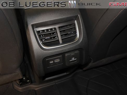 Certified 2022 Chevrolet Blazer Premier w/ Enhanced Convenience Package image 15