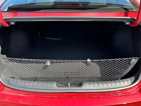 New 2025 Hyundai Elantra SEL image 14