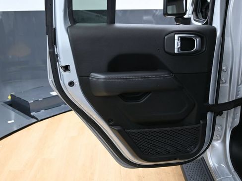 Used 2023 Jeep Wrangler Unlimited Sahara w/ Cold Weather Group AWD/4WD image 39