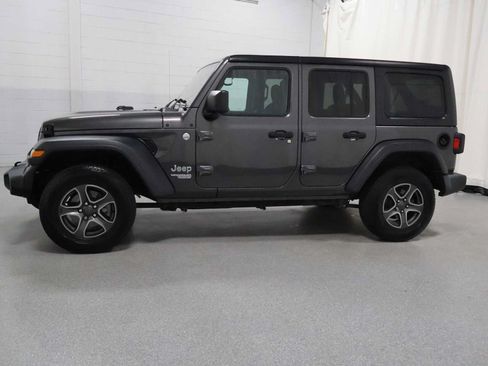Used 2018 Jeep Wrangler Unlimited Sport S AWD/4WD image 2