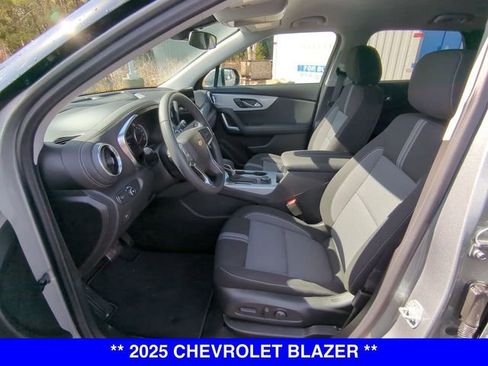 New 2025 Chevrolet Blazer LT image 22