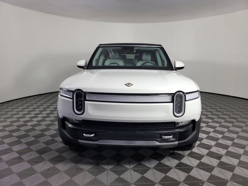 Used 2024 Rivian R1S Adventure AWD/4WD image 8