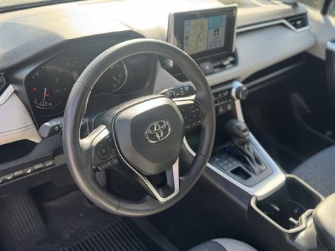 Used 2023 Toyota RAV4 XLE image 20