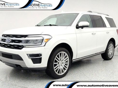 Used 2023 Ford Expedition Limited image 1