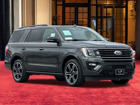 Used 2019 Ford Expedition Limited w/ Equipment Group 303A image 8