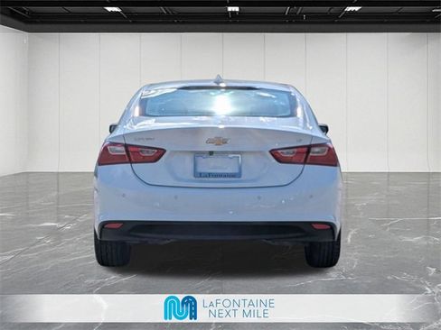 Used 2023 Chevrolet Malibu LT w/ Driver Confidence Package image 4