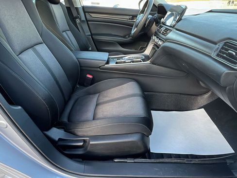Used 2021 Honda Accord EX image 13