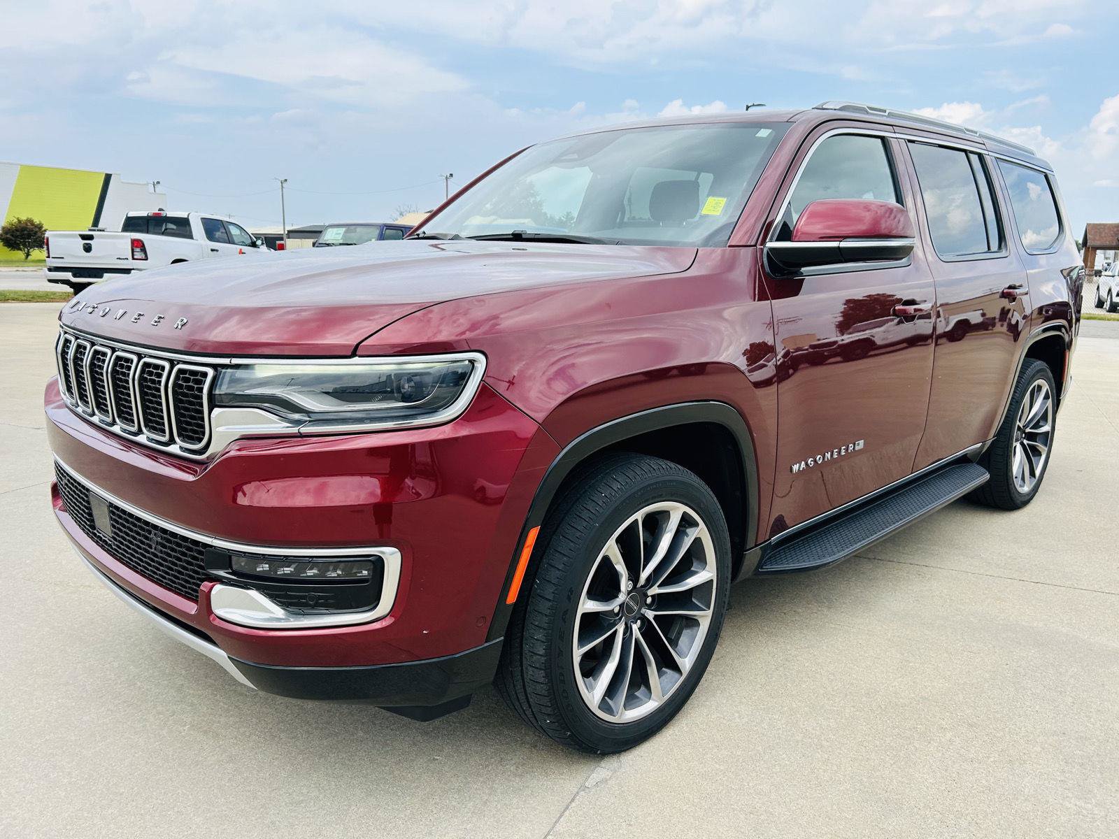Used 2022 Jeep Wagoneer Series II w/ Premium Group I AWD/4WD image 40