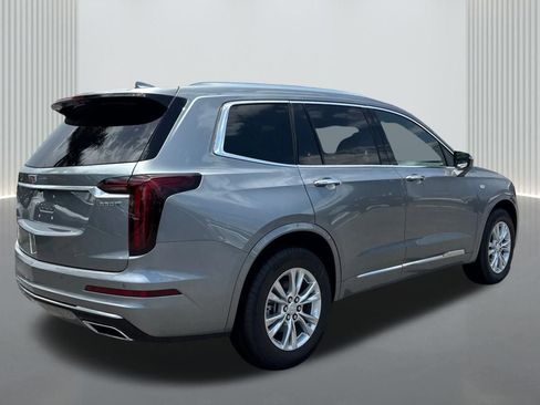 New 2025 Cadillac XT6 Luxury image 5