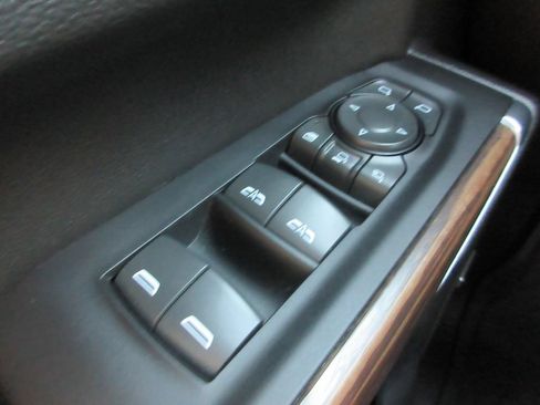 Certified 2023 Chevrolet Silverado 3500 High Country AWD/4WD image 36