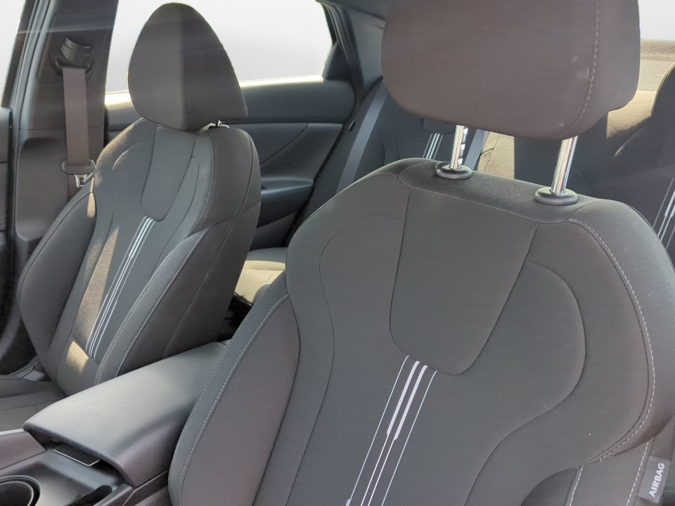 Certified 2026 Hyundai Elantra Sport FWD image 13