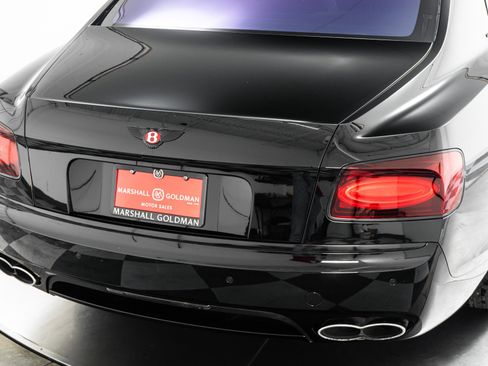 Used 2017 Bentley Flying Spur S V8 image 35