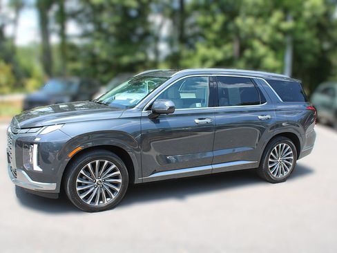 Used 2024 Hyundai Palisade Calligraphy AWD/4WD image 4