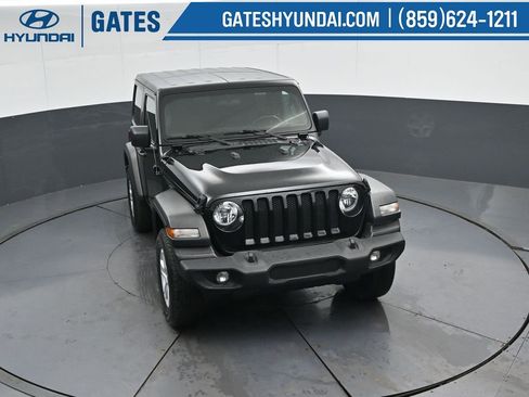 Used 2020 Jeep Wrangler Sport image 42
