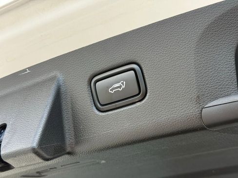 Used 2022 Kia Telluride EX w/ EX Premium Package image 21