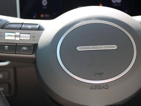 Used 2025 Hyundai Sonata SEL FWD image 19