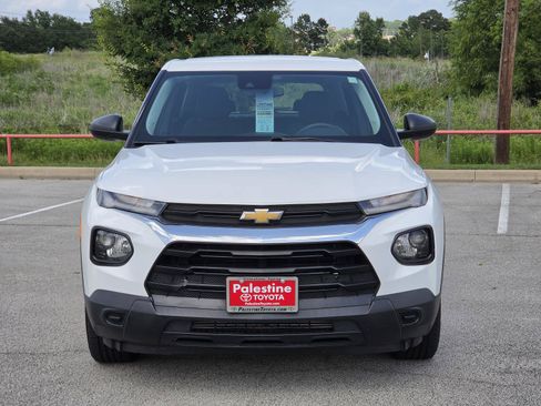 Used 2023 Chevrolet TrailBlazer LS AWD/4WD image 2