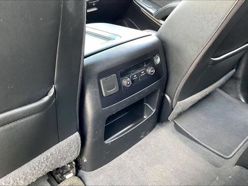 Used 2019 Chevrolet Tahoe LT AWD/4WD image 10