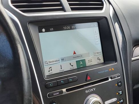 Used 2018 Ford Explorer Platinum AWD/4WD image 33