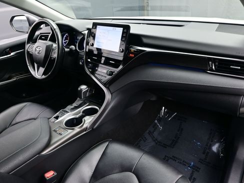 Used 2023 Toyota Camry XLE image 15