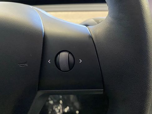 Used 2022 Tesla Model 3 Long Range image 17