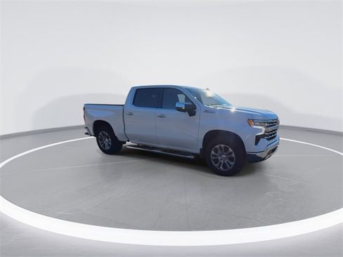 Used 2026 Chevrolet Silverado 1500 LTZ w/ LTZ Premium Package image 13