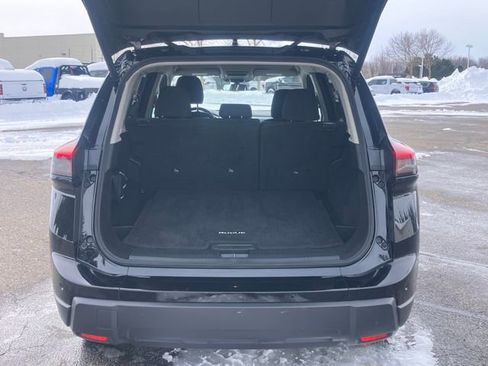 Used 2025 Nissan Rogue SV image 21