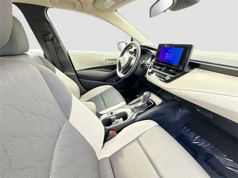 Used 2023 Toyota Corolla LE w/ LE Convenience Package image 26