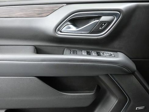 Used 2021 Chevrolet Tahoe LT image 26