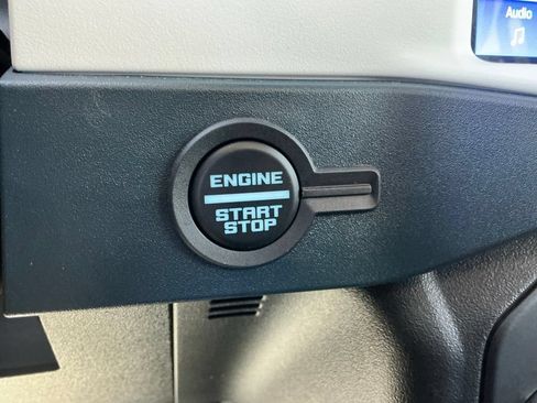 Used 2025 Ford Bronco Heritage Edition AWD/4WD image 36