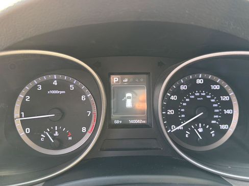 Used 2017 Hyundai Santa Fe Sport AWD/4WD image 16