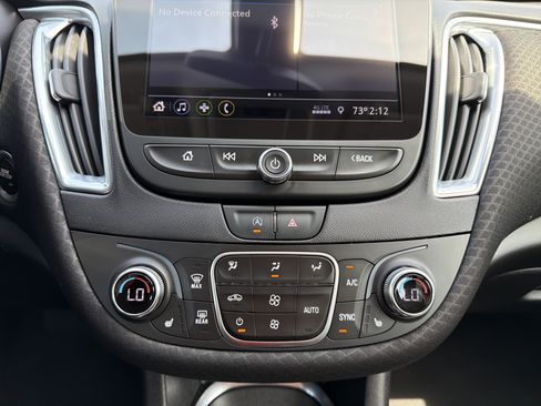 Used 2020 Chevrolet Malibu LT FWD image 20