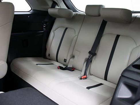 Used 2024 MAZDA CX-90 Plug-In Hybrid w/ Premium Pkg image 12