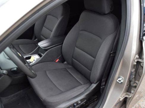 Used 2022 Chevrolet Malibu LT FWD image 13