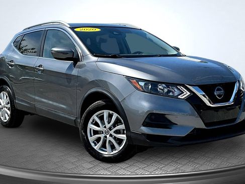 Used 2020 Nissan Rogue Sport SV AWD/4WD image 2
