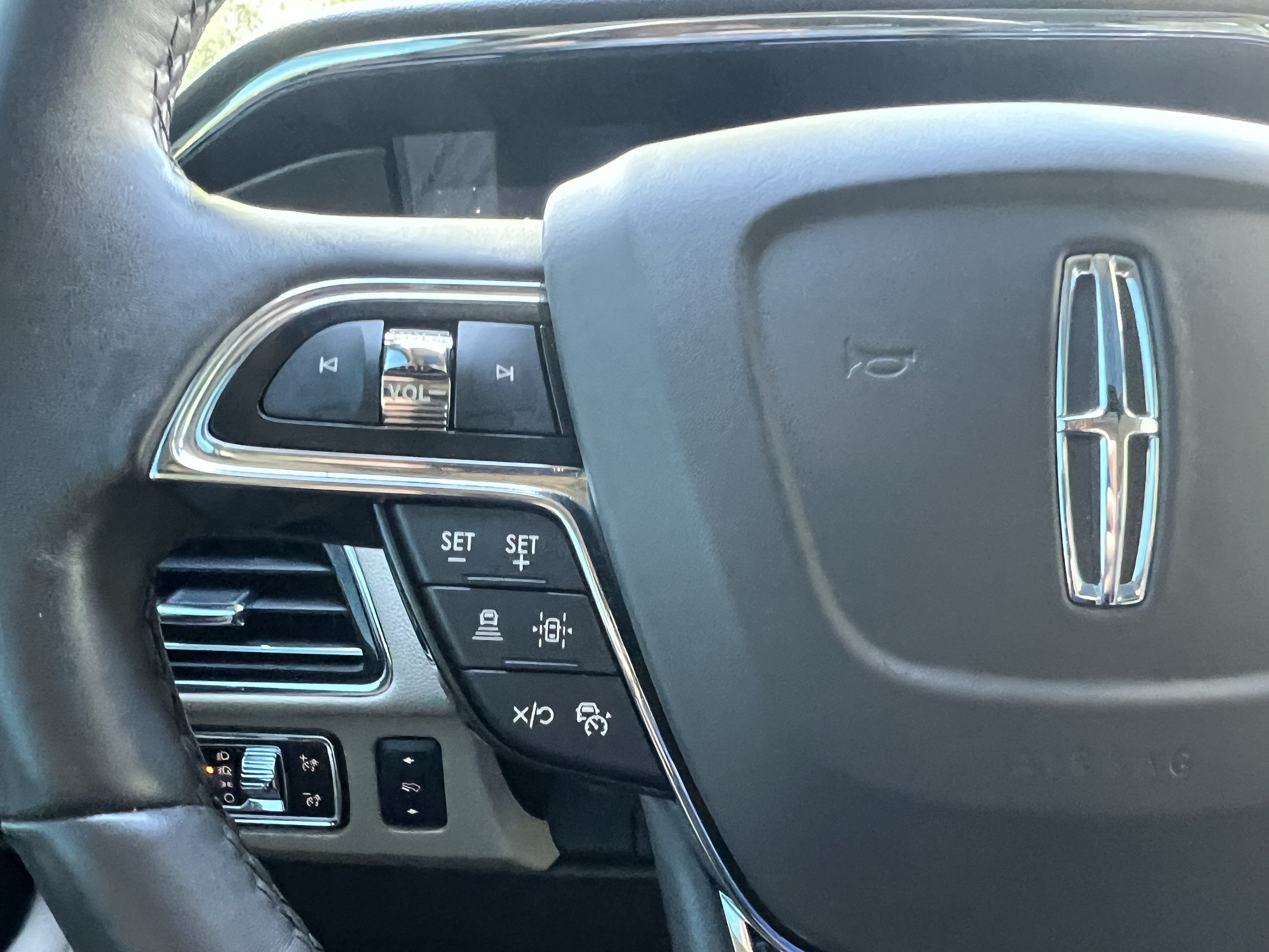 Used 2024 Lincoln Navigator L Reserve AWD/4WD image 19