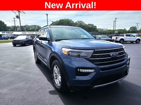 Used 2021 Ford Explorer XLT w/ Equipment Group 202A AWD/4WD image 1