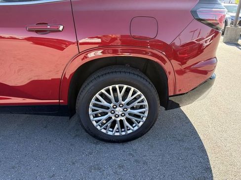 New 2026 GMC Acadia Denali w/ Super Cruise Package AWD/4WD image 9