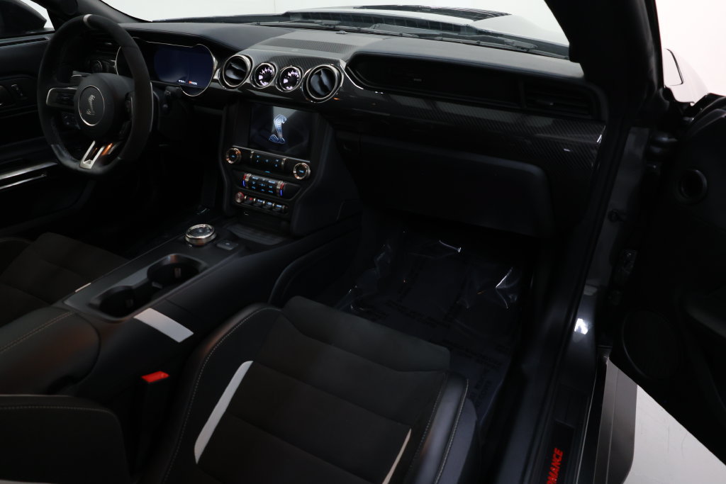 Used 2022 Ford Mustang Shelby GT500 w/ Carbon Fiber Track Pack RWD image 87