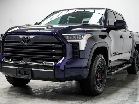 Used 2024 Toyota Tundra Limited AWD/4WD image 11