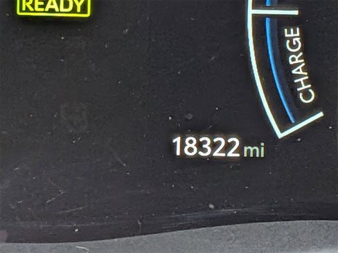 Used 2025 Toyota Camry SE image 21